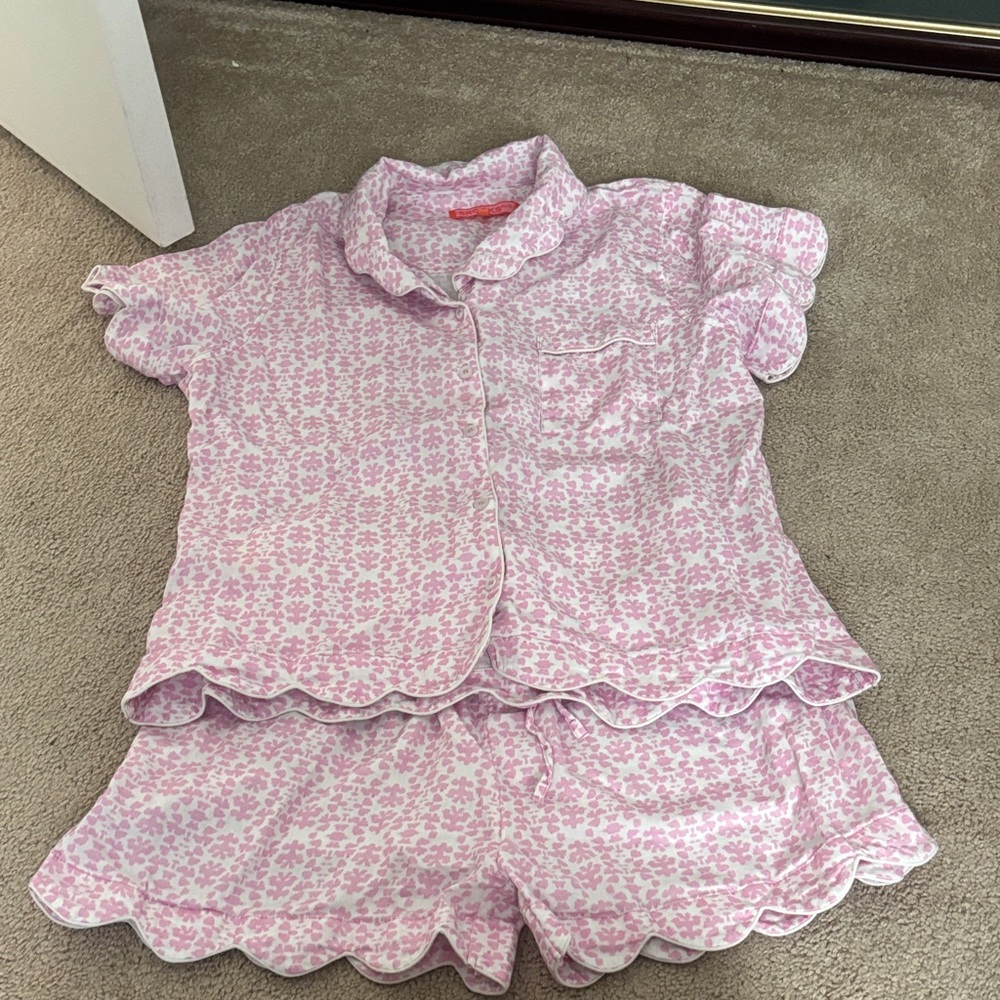 Brooks Ave Light Pink Scallop Pajama Set